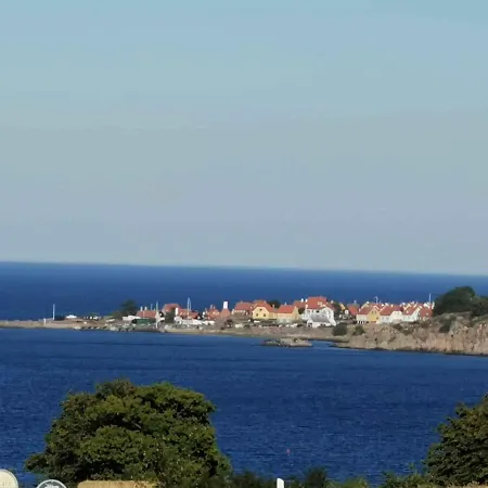 With Panoramic Views On The Rocks, Bornholm Apartment *