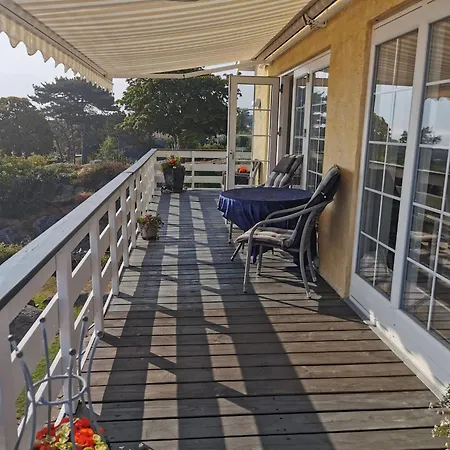 With Sea View On The Cliffs *